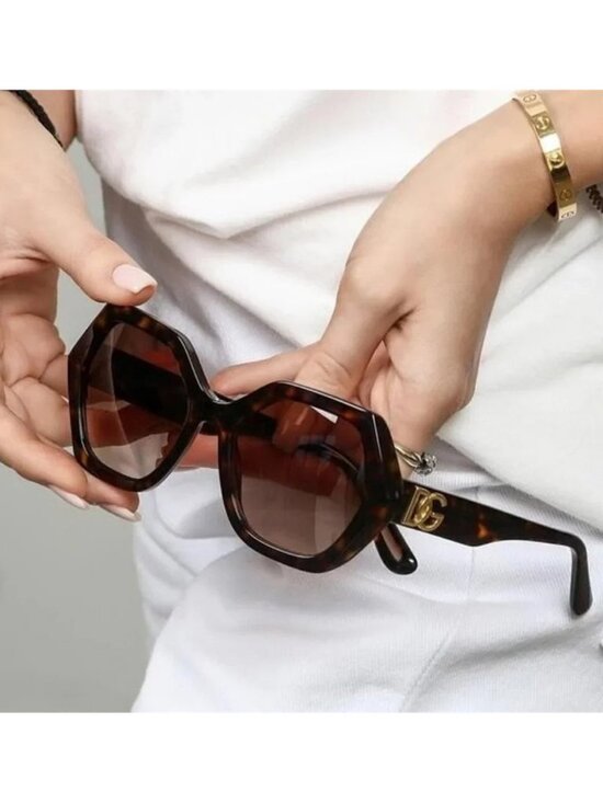 ? - New Authentic DOLCE & GABBANA Gradient Brown Irregular Ladies Sunglasses main image 10